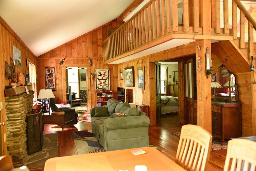 Fox Trot Cabin Meadows of Dan Екстериор снимка